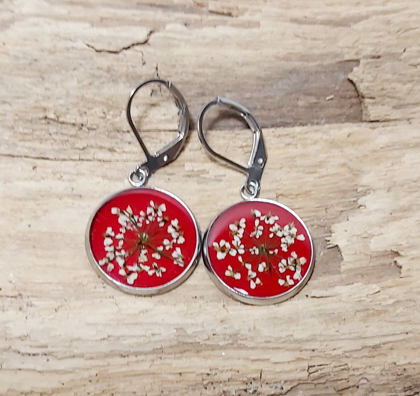 Boucle d'oreille carotte sauvage